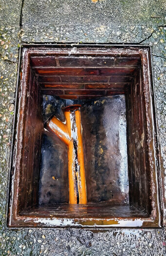 https://kensingtonblockeddrains.com.au/uploads/2025/07/hero-blocked-sewers-39472.jpg